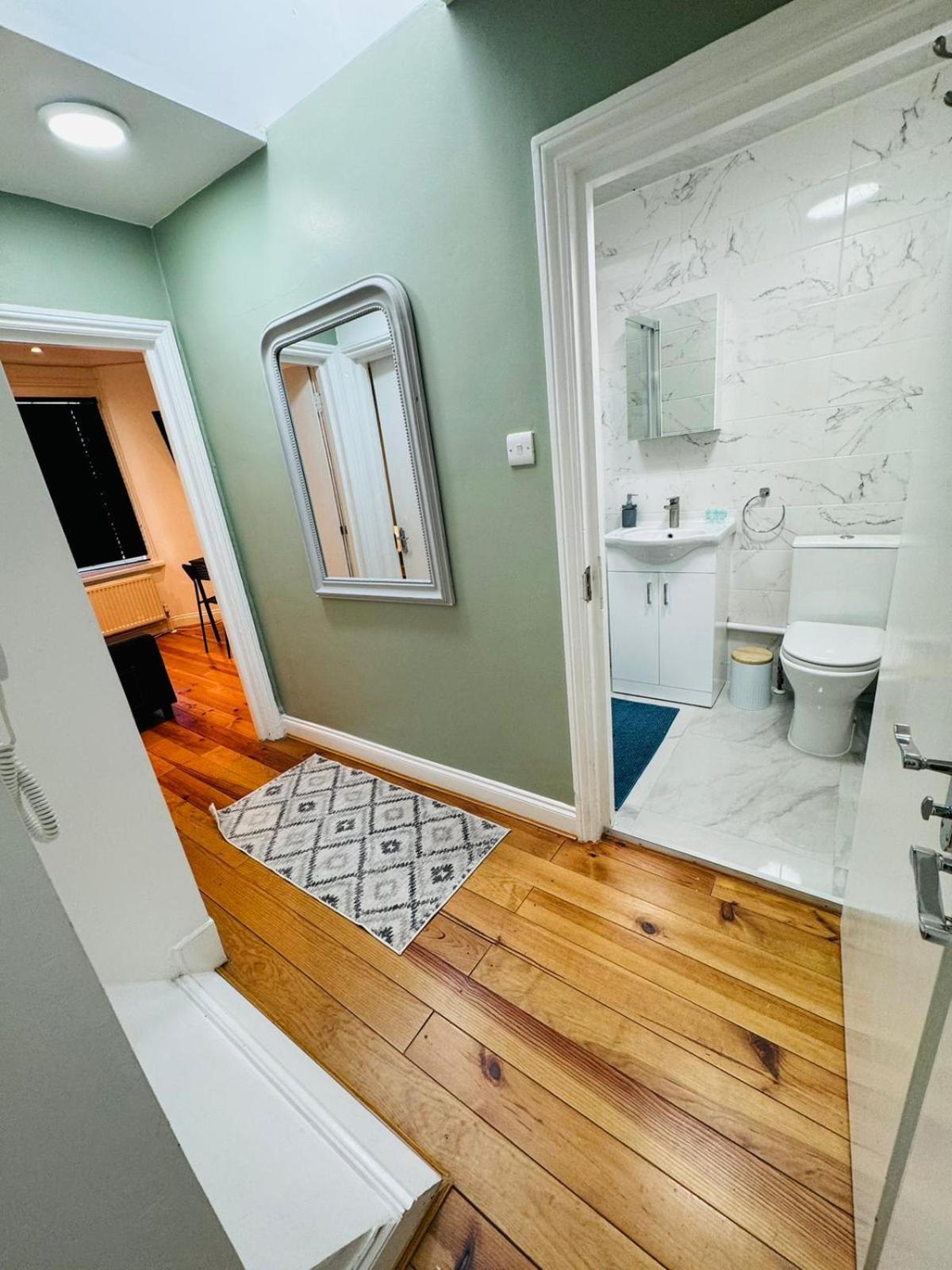 Apartmán Notting Hill Guest Flat Ealing Exteriér fotografie